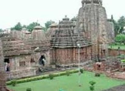 Bhubaneswar - Ratnagiri - Lalitgiri - Udaigiri - Puri – Konark - Chilika Tour