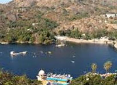 Royal Rajshathan Bus Package