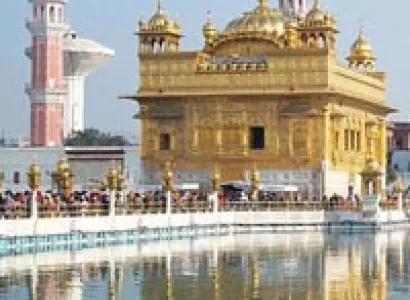 Chandigarh - Amritsar Tour With 6 Adults