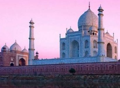 Golden Triangle Tour Package Booking in Udaipur