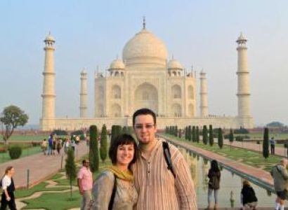 Taj Mahal and Agra Fort Day Tour from Delhi