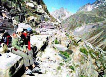 Hamta Pass Trek Tour