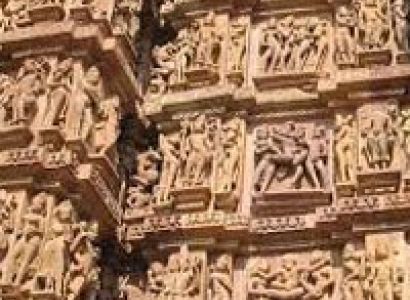 Golden Triangle Tour with Khajuraho and Varanasi