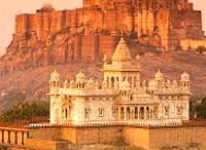 Golden Triangle with Desert & Lakes Tour