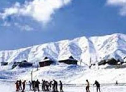 Gulmarg Skiing Tour