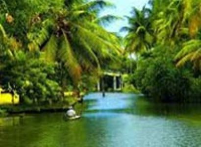 Middle Kerala Honeymoon Package