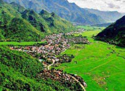 Deep Trek to Mai Chau, Vietnam Package