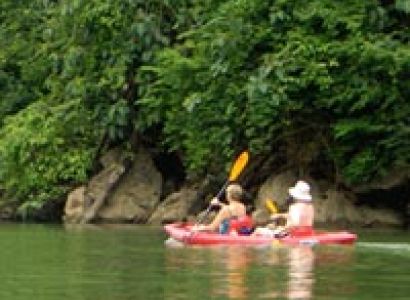 Kayaking in Ba Be Lake, Vietnam Package