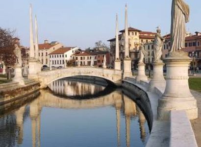 Paris to Venice Tour