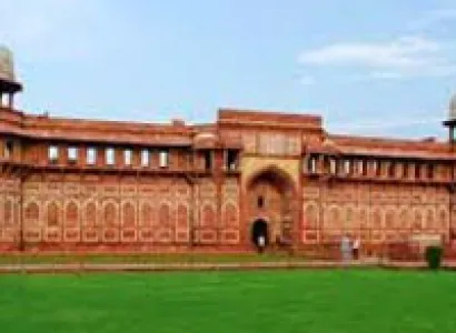 Taj Mahal With Khajuraho Tour