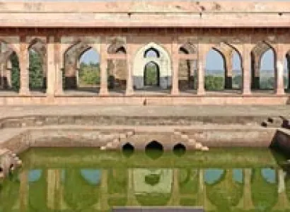 3 Days Mandu Tour Package