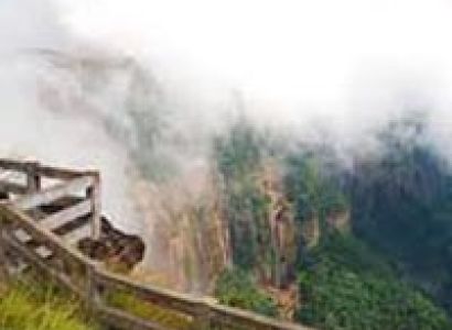 Shillong, Bhalukpung, Dirang, Tawang, Bomdila, Kaziranga, Guwahati Tour