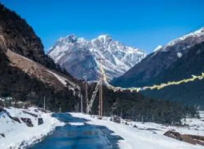 Himalayas a Sensory Overload Tour