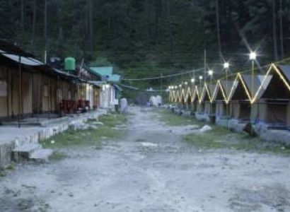 Kheerganga Trekking Adventure Tour