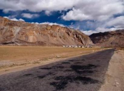 Leh Ladakh Tempo Traveller Tour