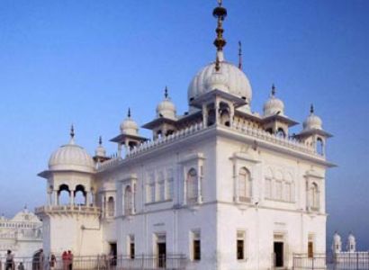 Chandigarh Anandpur Sahib Amritsar Tour Package