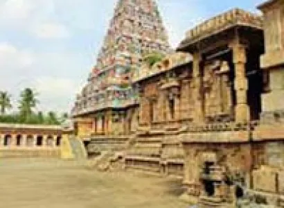 Arupadai Veedu Temple Tour Package