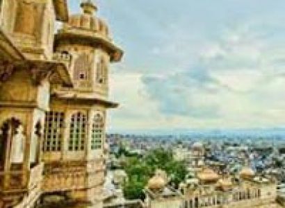 Dargahon Ki Ziyarat Tour