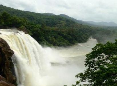 Cochin Athirappally Munnar Package