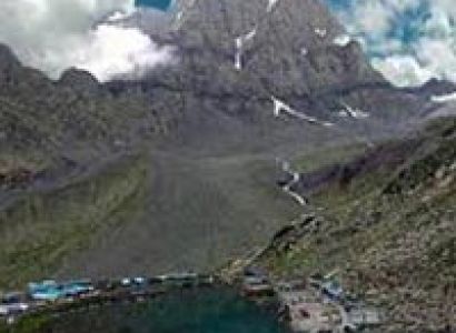 Indrahar Pass Trek  Tour