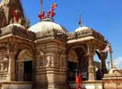 Mata Vaishno Devi - Srinagar - Pahalgam - Gulmarg - Amritsar - Kurukshetra Tour