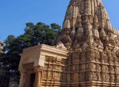 Khajuraho & Varanasi Tour