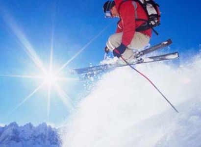 Skiing Tour In Gulmarg