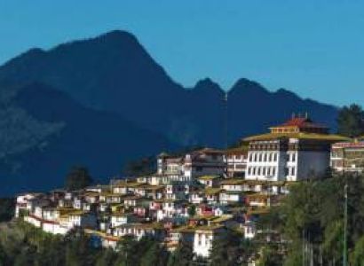 Guwahati, Bhalukpong, Dirang, Tawang, Bomdila, Kaziranga Tour Package