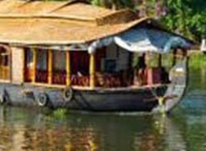 Kerala Houseboat Tour with Hill Station