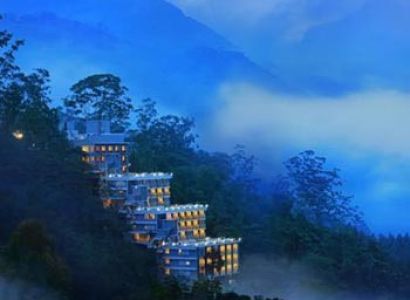 Hill Station+Wildlife+Backwater In Kerala Tour