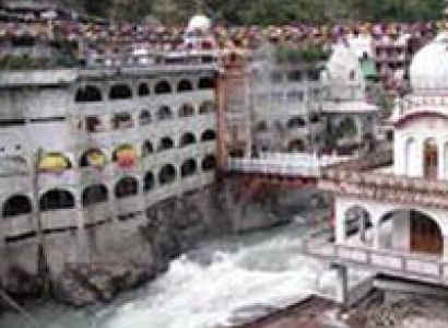 Gleeful Manali with Taj Mehal Tour