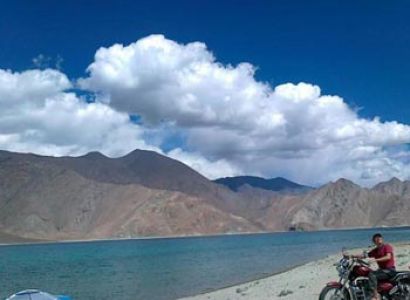 Ladakh Honeymoon Tour