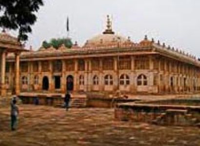 Golden Triangle With Mumbai, Ahmedabad and Rajasthan Tour