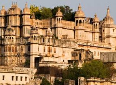 Golden Triangle with Ranthambhore, Udaipur & Kerala