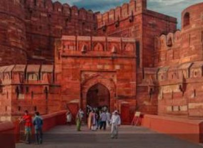 Golden Triangle with Ranthambhore, Udaipur & Kerala Tour 15 Days