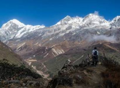 Gochela Trek 10 Days Tour Package