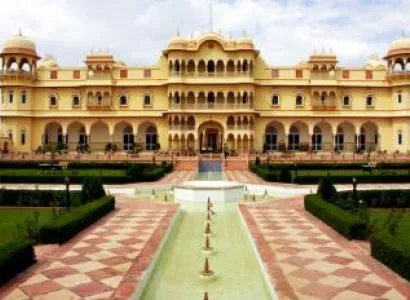 Heritage City By Train Tour