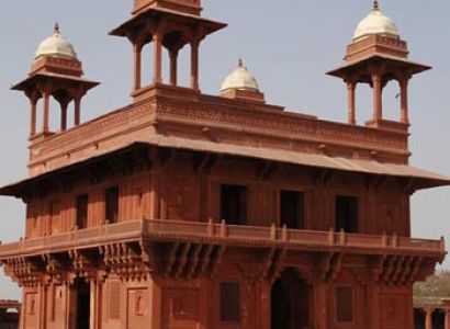 Taj Mahal Full Day Tour from Delhi by Express Train