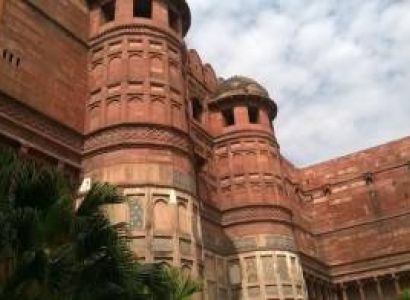 Private Overnight Agra Tour from Delhi – Taj Mahal, Agra Fort & Local Experiences