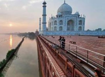 Luxury Golden Triangle Tour – Delhi, Agra & Jaipur (6 Days / 5 Nights)