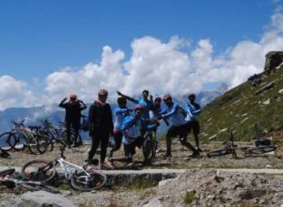 Leh to Leh Bike Expedition Tour Package