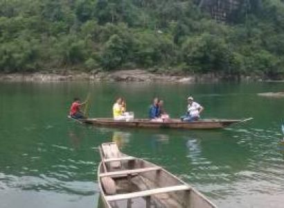 Guwahati, Shillong, Cherrapunjee, Mawlynnong, Dawki, Kaziranga, Sibsagar, Tinsukia, Tezpur Tour