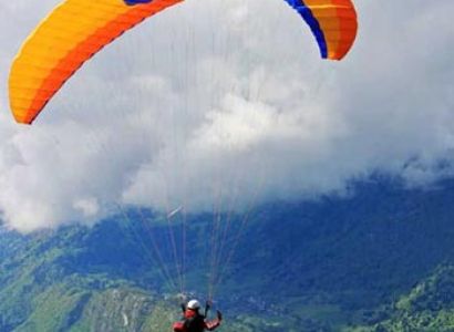 Paragliding in Bir Billing Tour