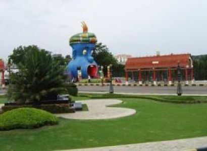 Hyderabad Tour with Ramoji Film City Package