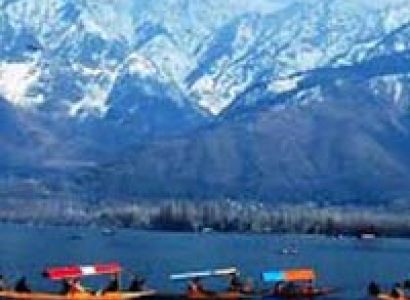 Srinagar 3 Star Package 4 days with Day Excursion to Gulmarg and Pahalgam