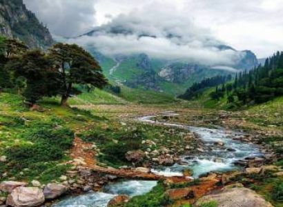 HAMTA PASS TREK TOUR