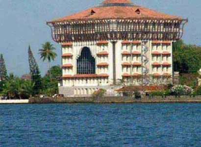 Cochin - Munnar - Alleppey - Cochin Tour