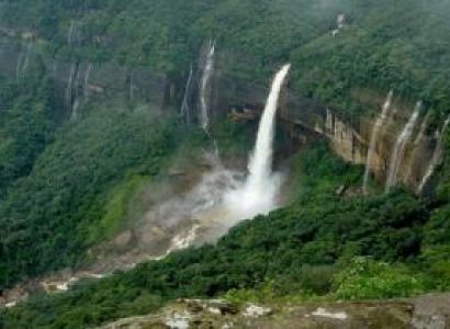 Guwahati - Shillong - Mawlynnong - Cherrapunji Tour