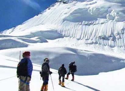 Snow Trek Kashmir 5N/ 6D Package