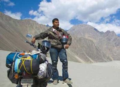 Discover Ladakh By Bike 2018 Tour